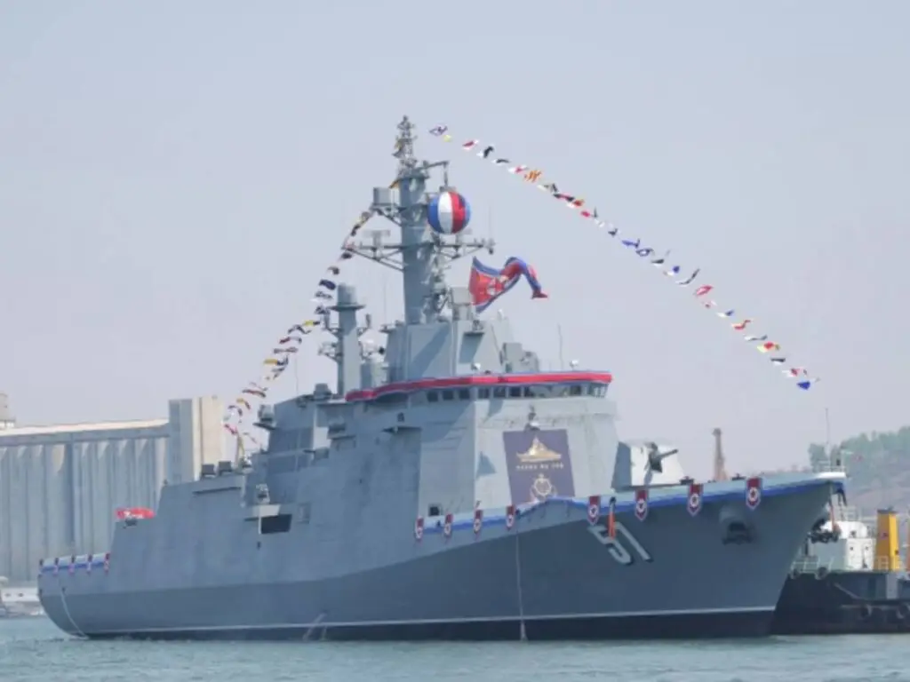 COREA DEL NORD. ASSE CON AL RUSSIA: KIM MOSTRA AL MONDO IL NUOVO CACCIATORPEDINIERE