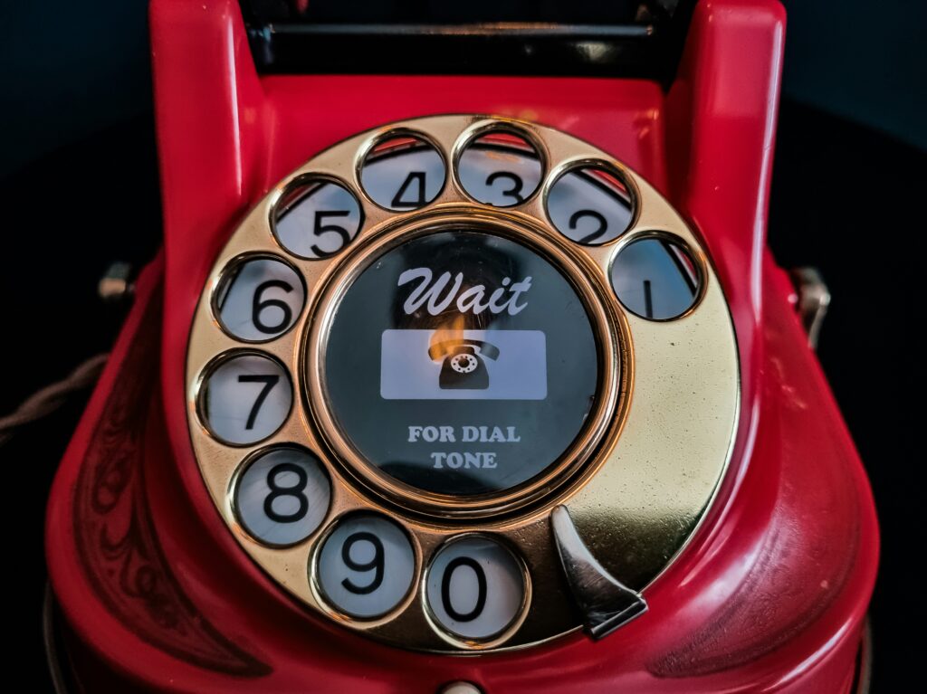 Il Telefono Rosso: La Linea Diretta tra USA e Unione Sovietica durante la Guerra Fredda